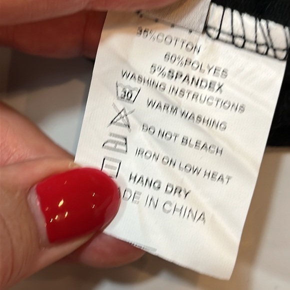 CROP TOP shirts LOT OF TWO WHITE sweetheart neck ribbed black Long sleeves Small - Picture 8 of 13